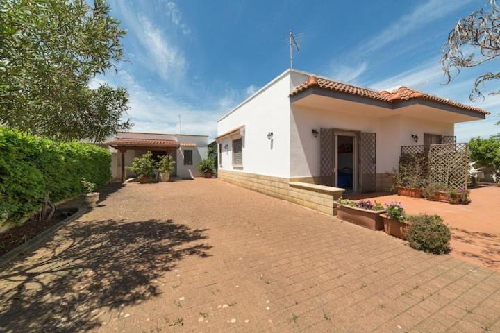Villa Cucci Mono Luigi Casa Vacanze Торре-Лапилло Экстерьер фото